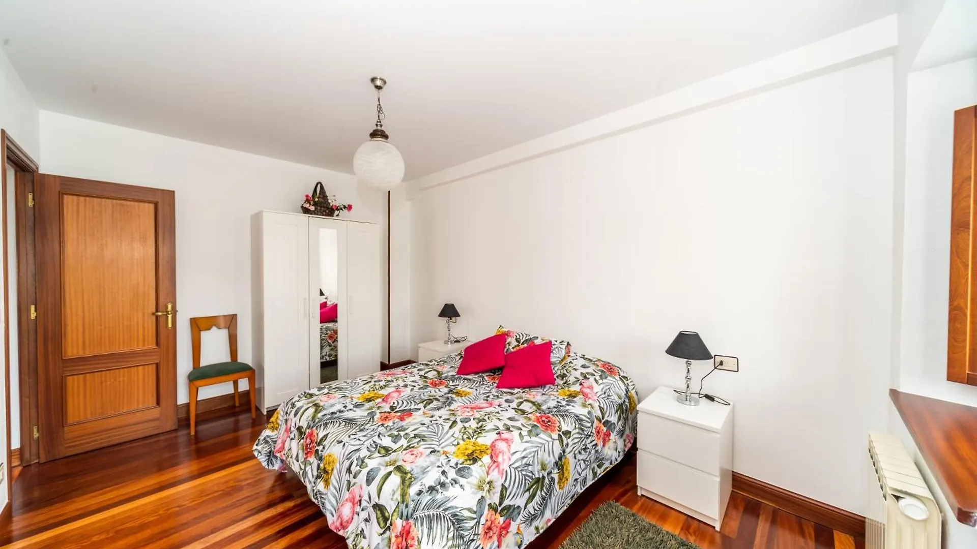 Altamira, Sea & Mountain Apartment Busturia Spain